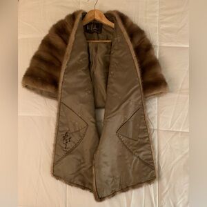 Gorgeous Vintage Mink Stole in Mint Condition No rips, tears or holes